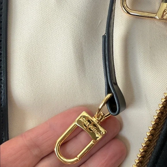 Luxury Designer Brown and Black Women's Bag - Picture 11 of 13